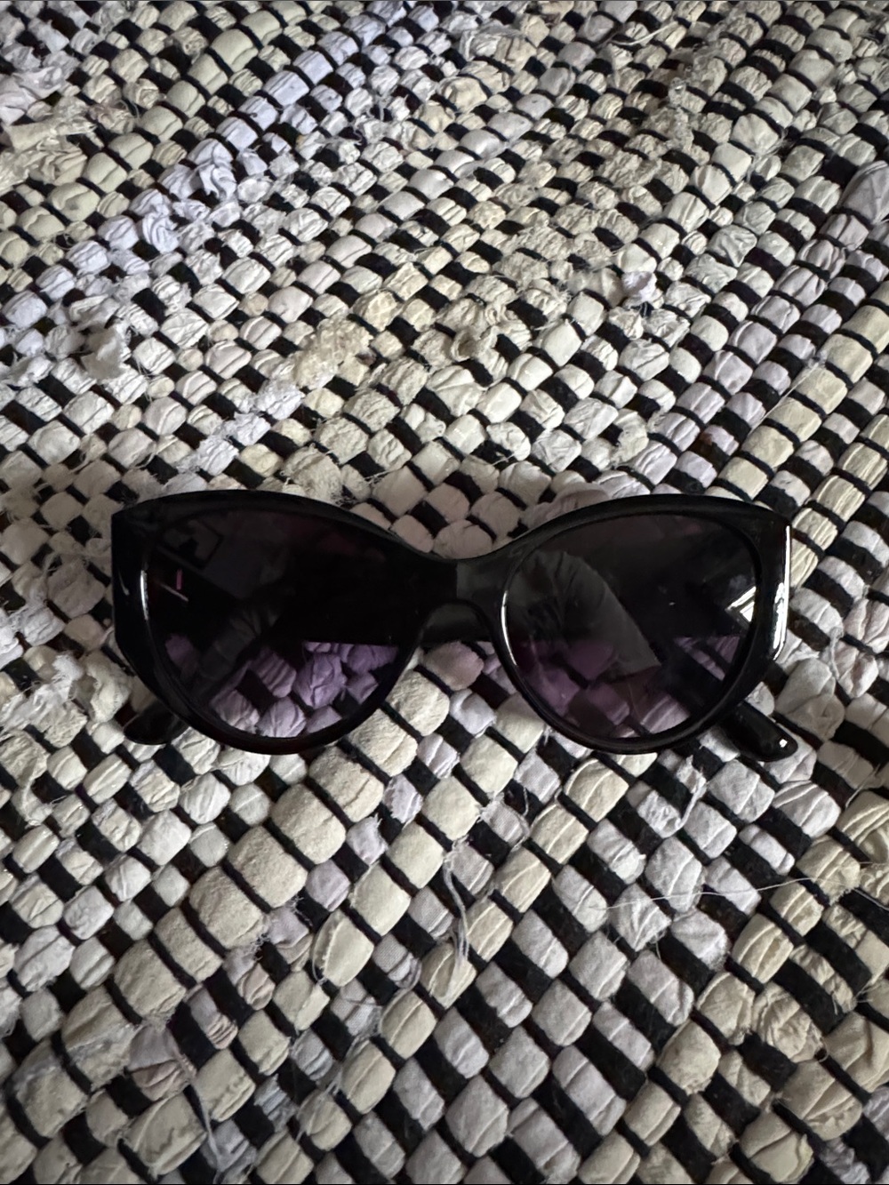 Aeropostale Cat Eye Sunglasses